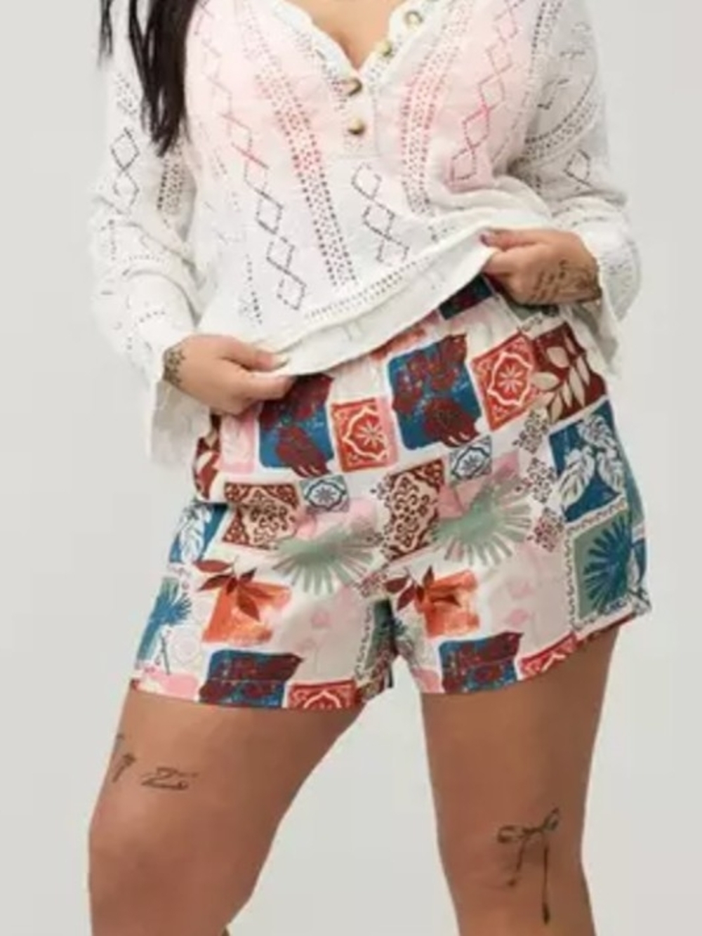 Torrid Printed Patchwork Floral Women’s Shorts in Pink and Multi, SZ 00X, NWOT
